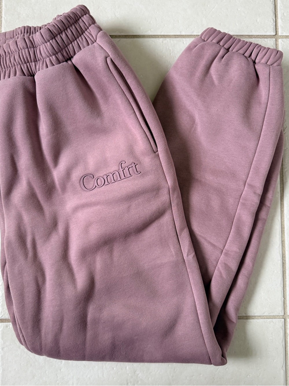 Confrt Minimalist Joggers Sweatpants Purple Orchid M New
